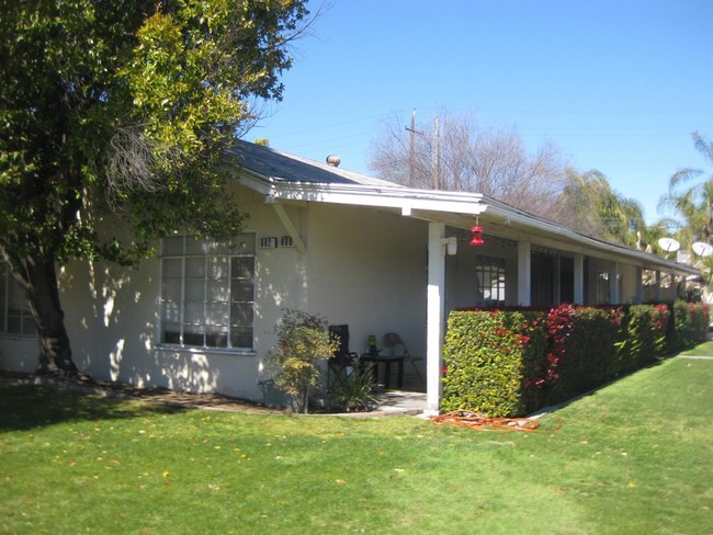 Fresno Hedges Duplex