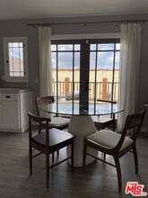 1130 Laveta Terrace in Los Angeles, CA - Building Photo - Building Photo