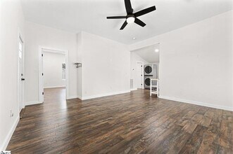 25 E 5th St in Greenville, SC - Building Photo - Building Photo