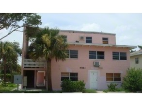 7521 Magnolia Ave in Cape Canaveral, FL - Building Photo - Building Photo