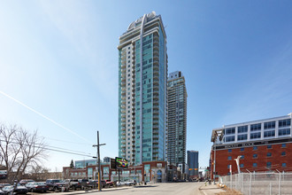 Arriva in Calgary, AB - Building Photo - Building Photo