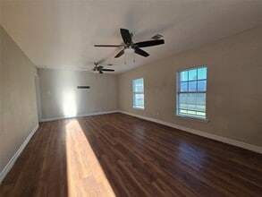 19736 Dunbar Ave in Humble, TX - Building Photo - Building Photo