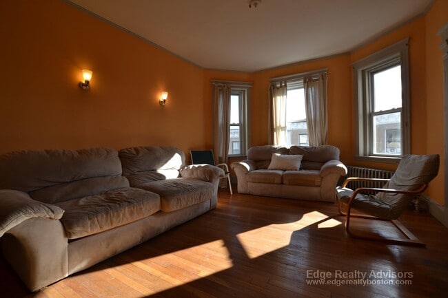 41 Orkney Rd, Unit 3