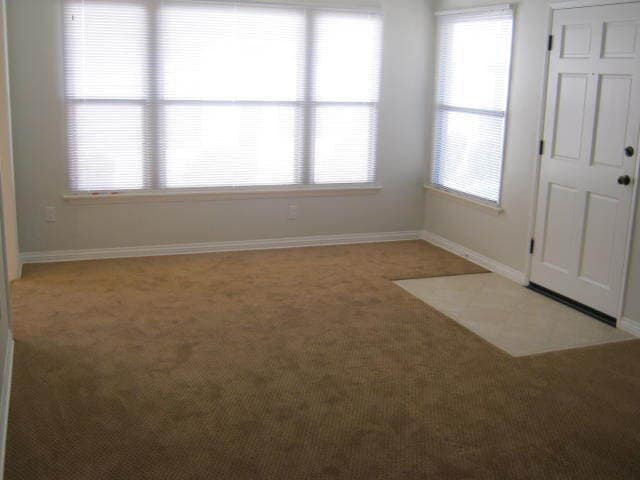 4429 N Banner Dr, Unit 2 in Long Beach, CA - Foto de edificio - Building Photo