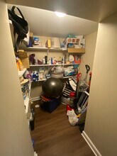 2118 N Avers Ave, Unit G in Chicago, IL - Building Photo - Building Photo