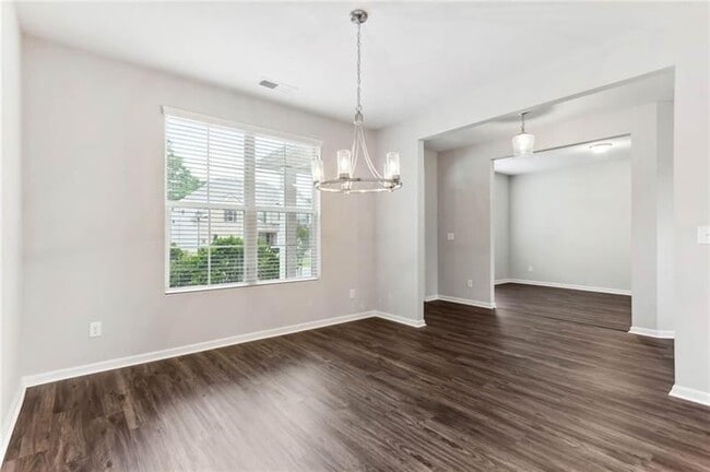 5530 Mirror Lake Dr in Cumming, GA - Building Photo - Building Photo