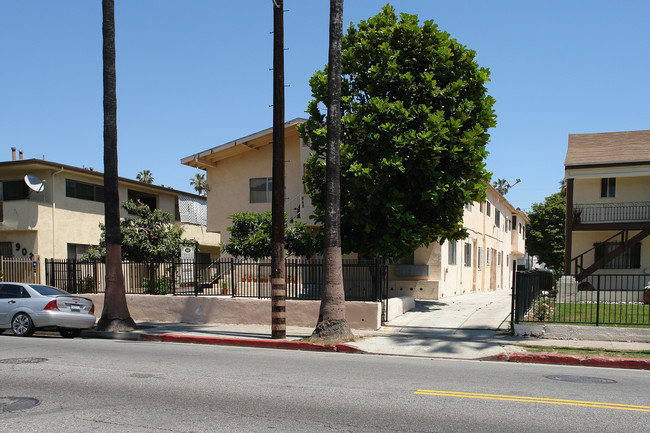 8 Apartments + 1 Non Conf in Los Angeles, CA - Building Photo - Building Photo