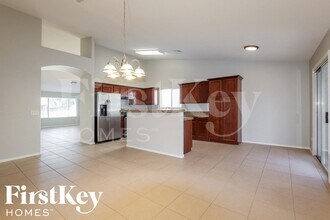 14391 W Carlin Dr in Surprise, AZ - Building Photo - Building Photo