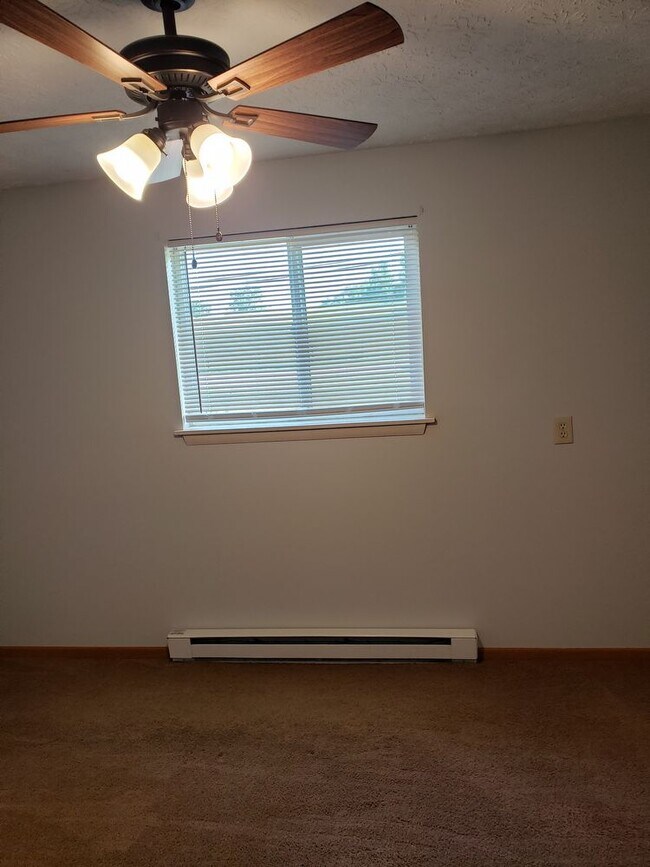 7277 Stuhldreher St NW in Massillon, OH - Building Photo - Building Photo