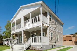 2167 14th Ave S in St. Petersburg, FL - Foto de edificio - Building Photo