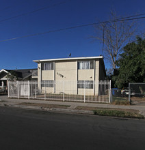 1139 N Kenmore Ave in Los Angeles, CA - Building Photo - Building Photo