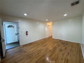 1372 W 36th St in Los Angeles, CA - Building Photo - Building Photo