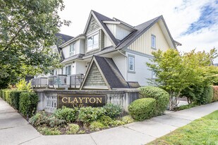 7155 189 St in Surrey, BC - Building Photo