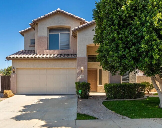 property at 3651 S Ivy Way