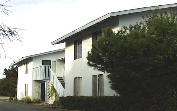 Seabreeze - Tamarack Apartments in Carlsbad, CA - Building Photo