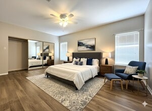 3800 Tanglewilde St in Houston, TX - Building Photo - Building Photo