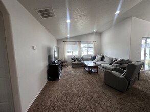 1967 W Calawah Ave in Post Falls, ID - Building Photo - Building Photo