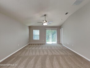 8048 Meadow Walk Ln in Jacksonville, FL - Building Photo - Building Photo