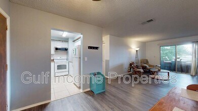 5503 Fountain Lake Cir in Bradenton, FL - Building Photo - Building Photo