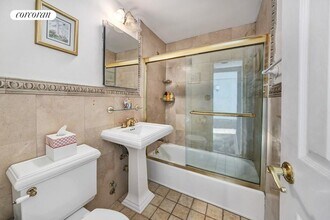 405 E 63rd St in New York, NY - Building Photo - Building Photo