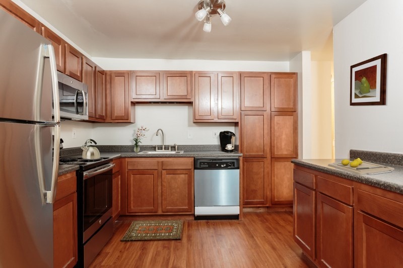 Meadowbrook Apartments in Slingerlands, NY