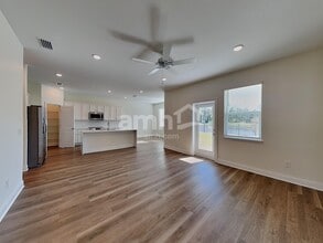 2537 Feather Crst Dr in St. Cloud, FL - Building Photo - Building Photo