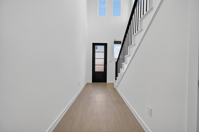 property at 27423 Sunterra Village Dr