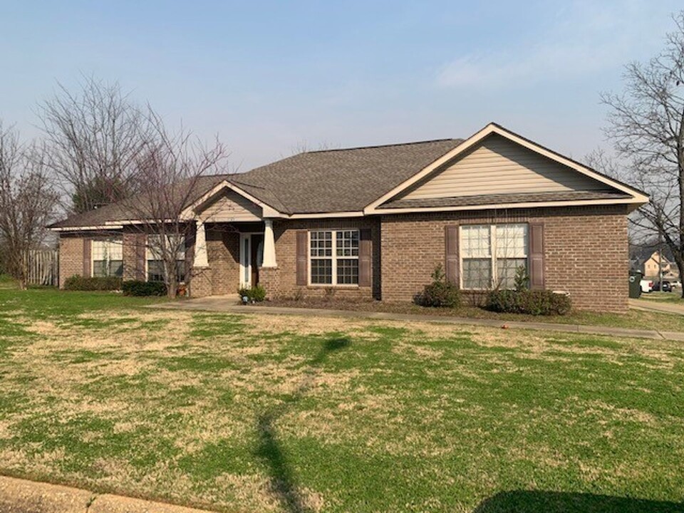 1905 1st Ave in Tuscaloosa, AL - Foto de edificio