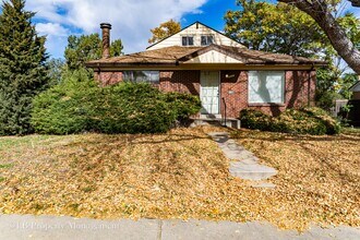 1303 Lipan Dr in Denver, CO - Building Photo - Building Photo