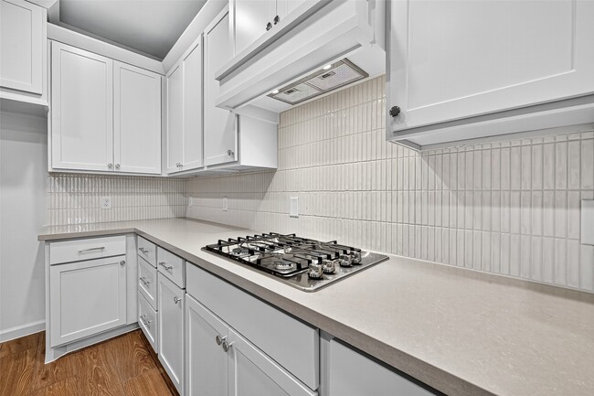 property at 5019 Bowen Pr Dr