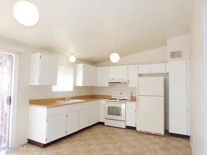 500 Mallard Cir E in Sierra Vista, AZ - Building Photo - Building Photo
