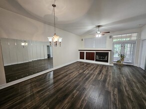 1035 Kingdom Dr in Tallahassee, FL - Building Photo - Building Photo