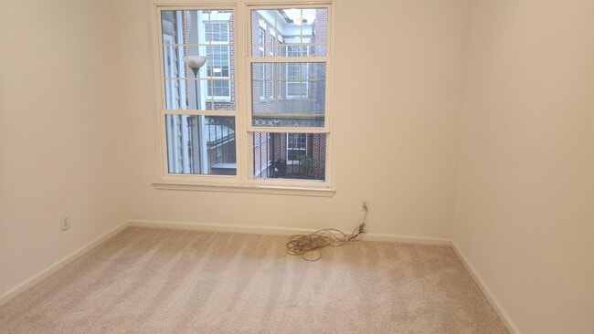 1600 Spring Gate Dr, Unit 2214 in McLean, VA - Building Photo - Building Photo