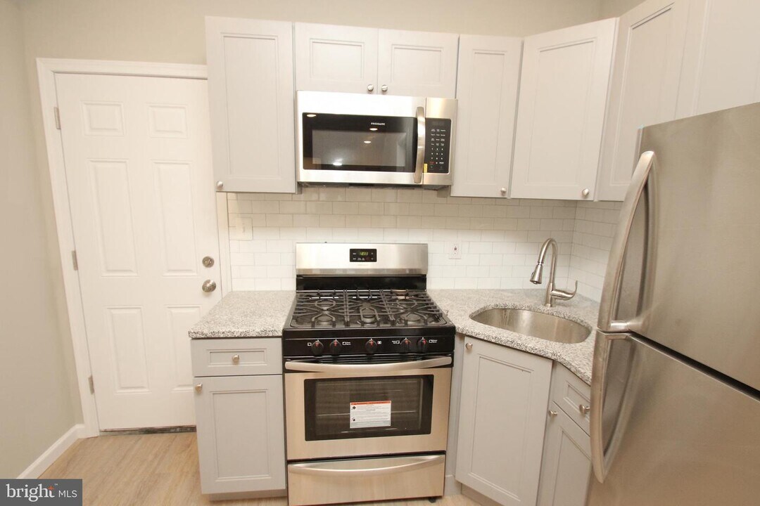 1215 S Ruby St Photo