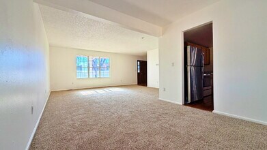 17125 E Pacific Pl in Aurora, CO - Building Photo - Building Photo
