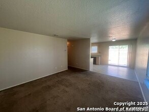 3862 Candleglenn in San Antonio, TX - Building Photo - Building Photo