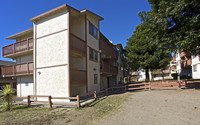 Garden Hill Apartments in Watsonville, CA - Building Photo - Building Photo