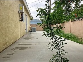 12416 Pine St in Garden Grove, CA - Building Photo - Building Photo