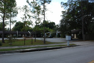 SHERWOOD APARTMENTS in Gainesville, FL - Building Photo