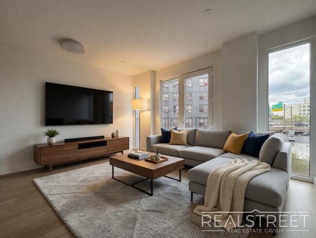 Sun-Drenched Boutique Living in Prime Williamsburg | Private Balconies & Skyline Views, Unit 4B in Brooklyn, NY - Foto de edificio - Building Photo
