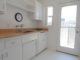 3051-3053 Luna Ave in San Diego, CA - Building Photo