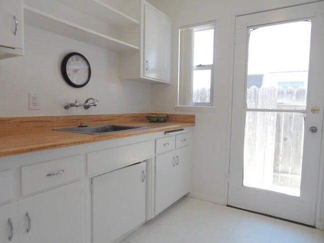 property at 3051-3053 Luna Ave