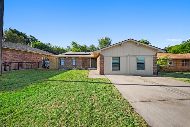 property at 3232 Parker Dr
