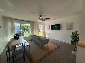 2711 NE 11th Terrace in Pompano Beach, FL - Building Photo - Building Photo