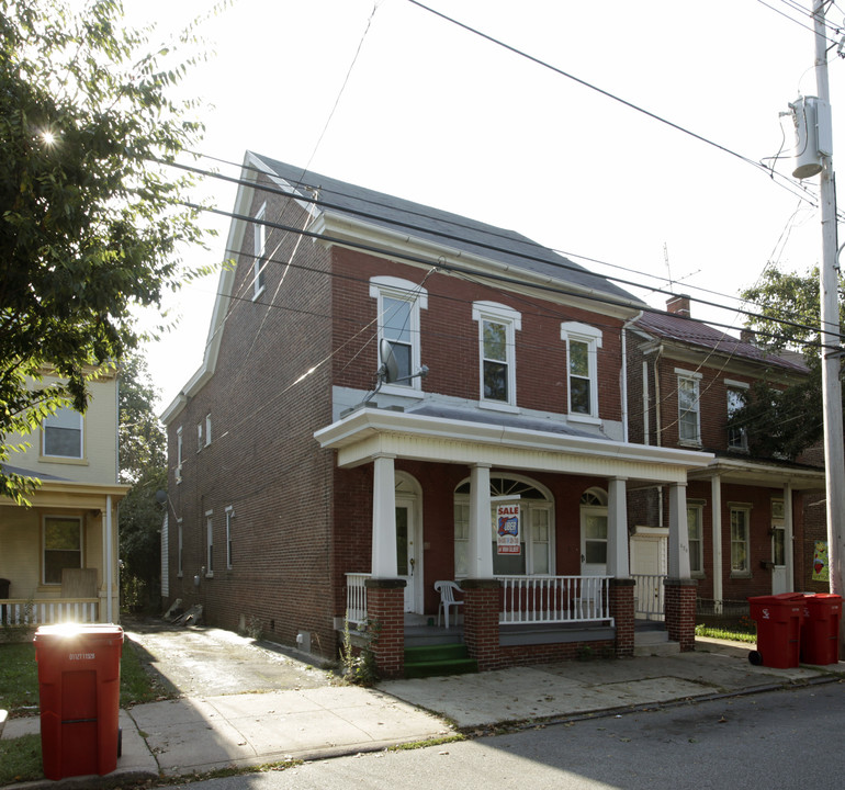 320 N Charlotte in Pottstown, PA - Foto de edificio