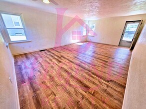 10917 Pear Tree Ln in St. Ann, MO - Building Photo - Building Photo