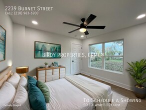 2239 Burnet St in San Antonio, TX - Building Photo - Building Photo