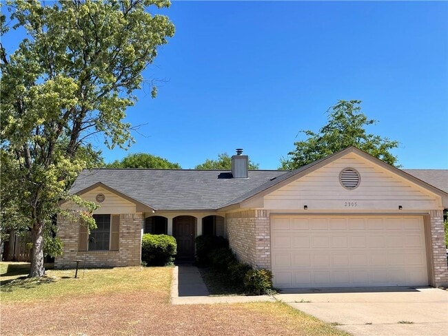 property at 2305 Darnell Dr