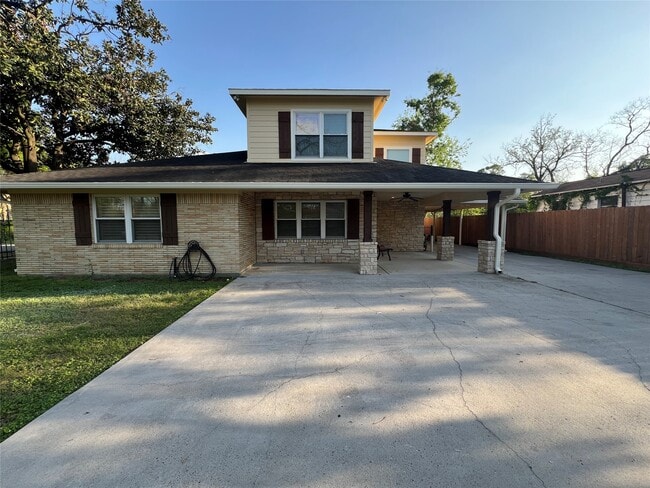 1014 Roxella St in Houston, TX - Building Photo - Building Photo