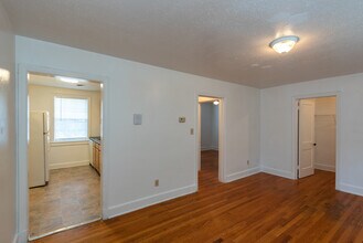 3809 McGuire Dr in Richmond, VA - Foto de edificio - Building Photo
